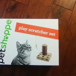 Pet cat scratcher 😻